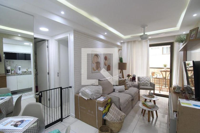 Apartamento mobiliado em condomínio com academia