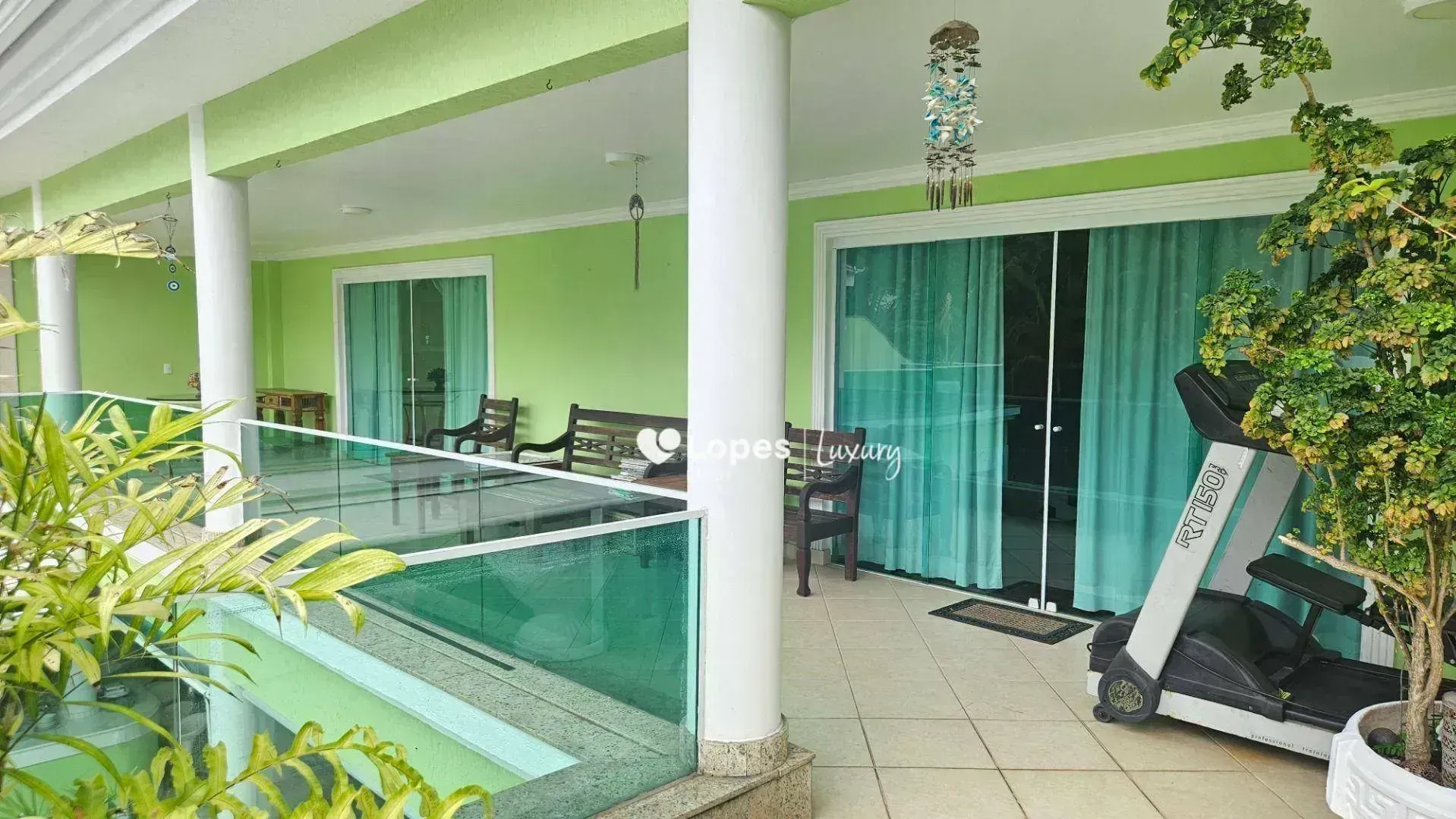 Furnished house with 6 en-suite suites and a private pool — photo 26