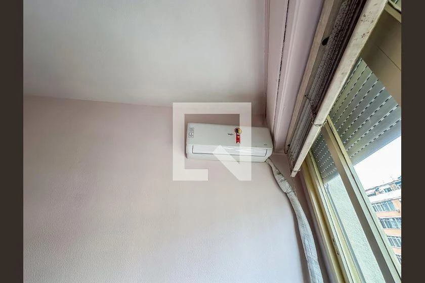 4-bedroom apartment with 3 bathrooms and 206 m² — photo 34