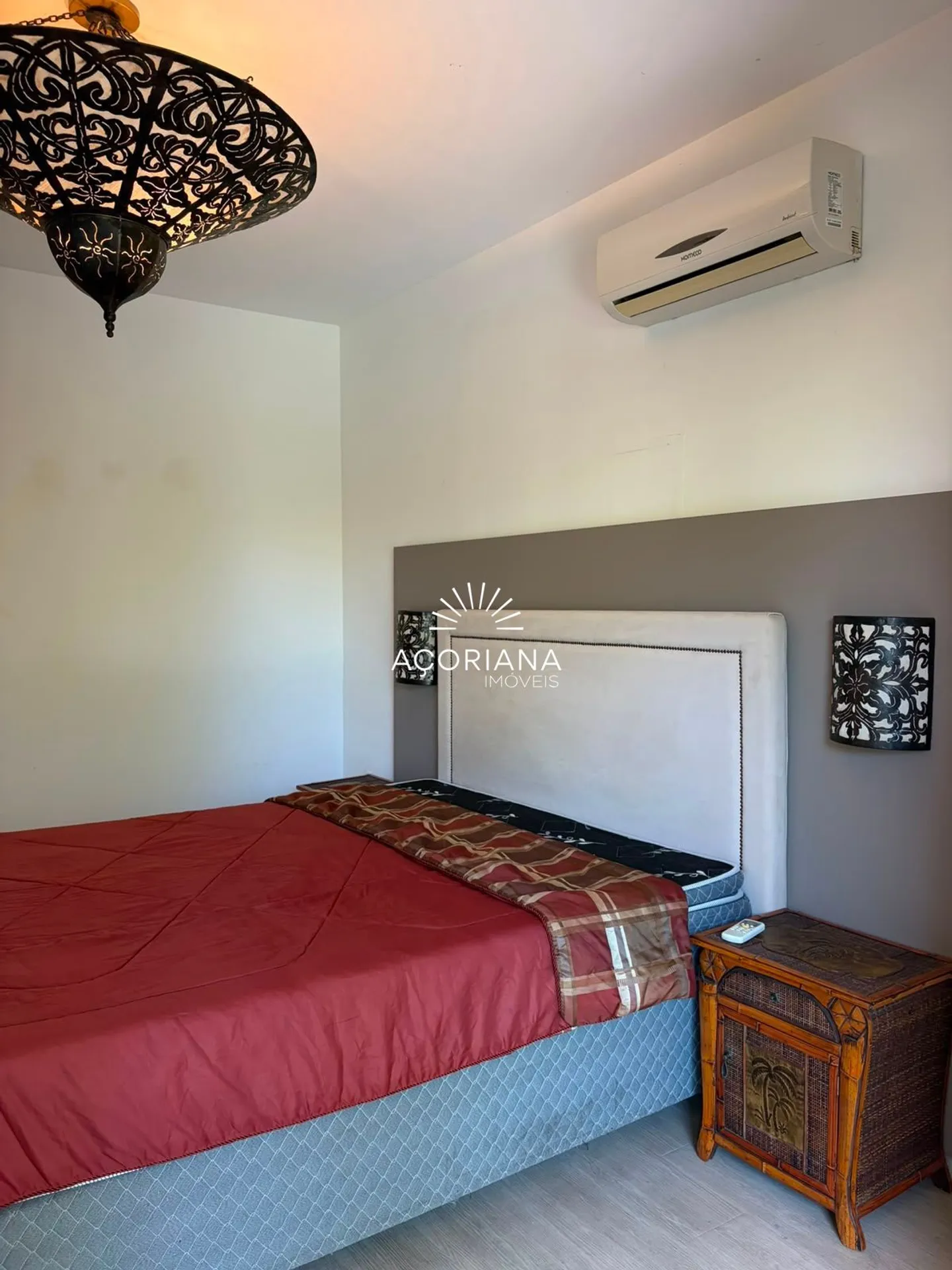 Furnished 600 m² house with 5 bedrooms and an integrated kitchen — photo 17