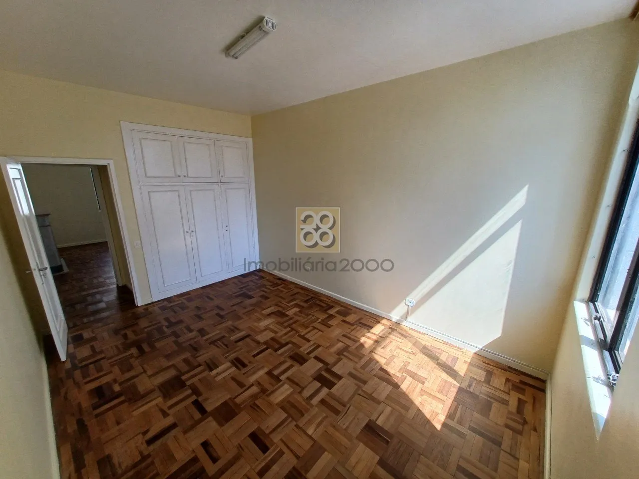 3-bedroom apartment with a home office in Curitiba — photo 4