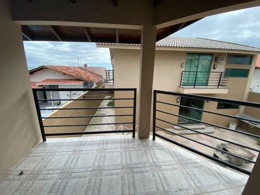 Casa residencial con 4 dormitorios y 5 baños — photo 27