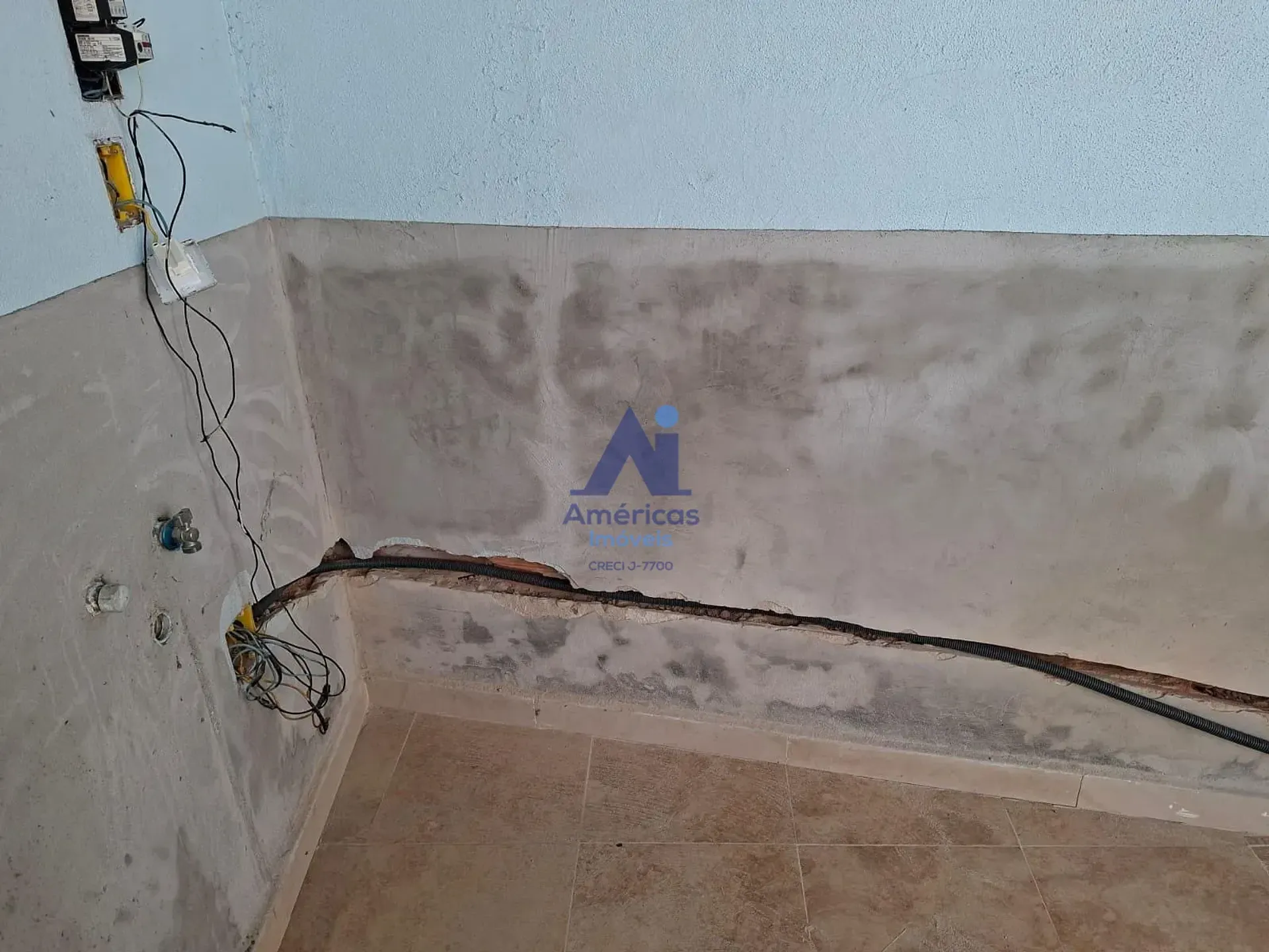 Casa sem mobília com churrasqueira na varanda — photo 10