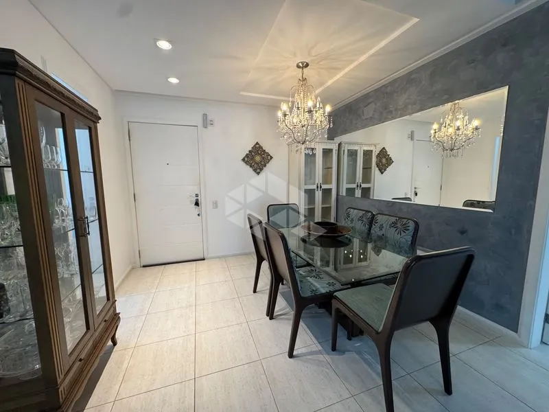 Furnished apartment, 150 m², with a glass-enclosed balcony — photo 24