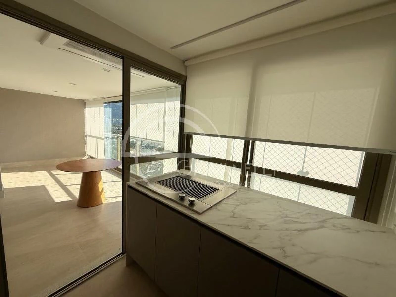 Furnished 3-bedroom apartment with integrated kitchen — photo 2