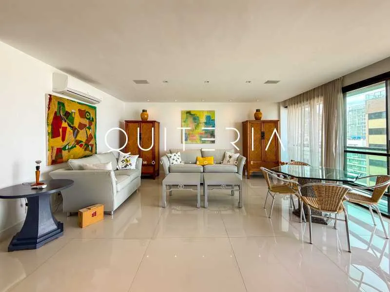 Apartment with 4 bedrooms and 5 bathrooms plus 2 parking spaces — photo 9