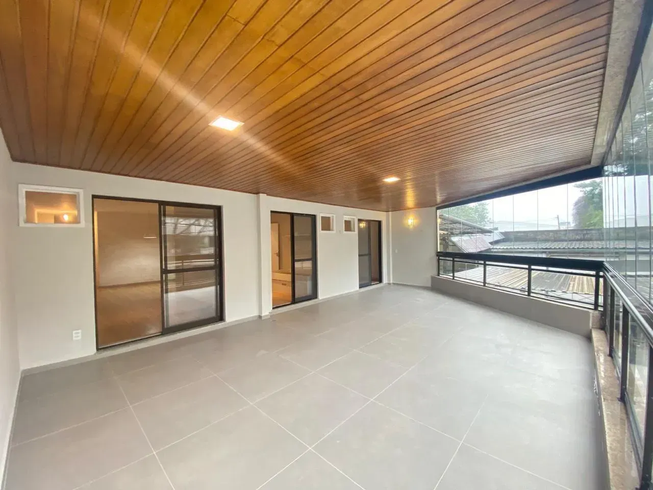 2-bedroom apartment with 3 bathrooms and 1 parking spot, 106 m² — photo 12