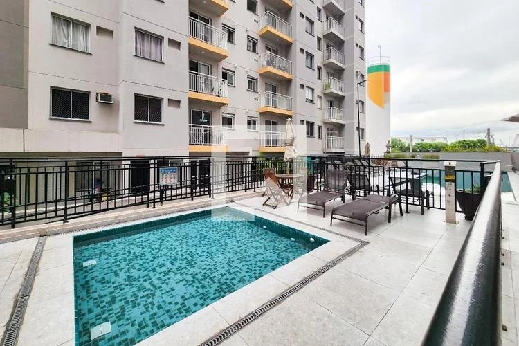 1-bedroom apartment with open-plan kitchen and balcony — photo 3
