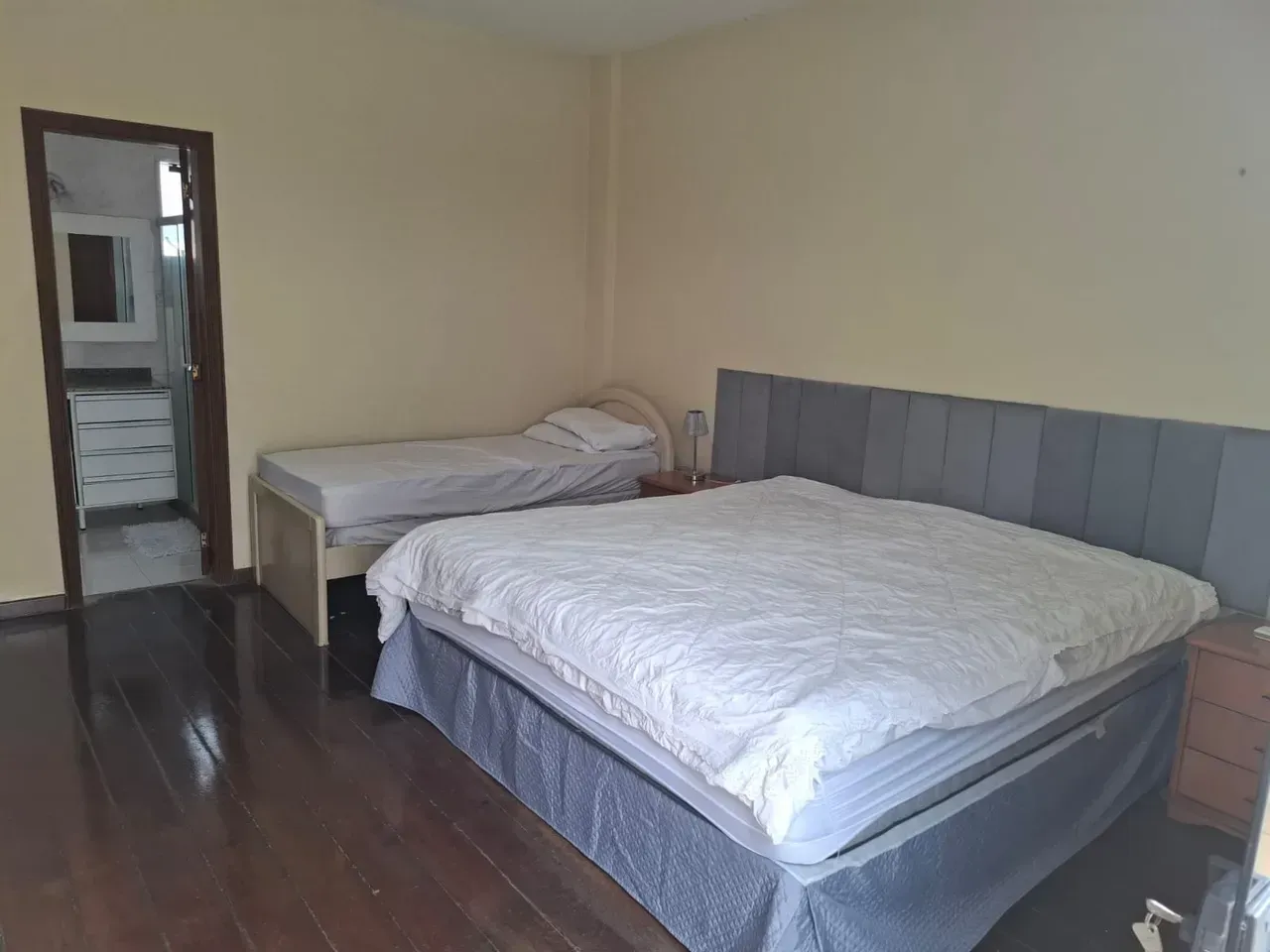 Furnished apartment with 3 bedrooms and 380 m² — photo 6