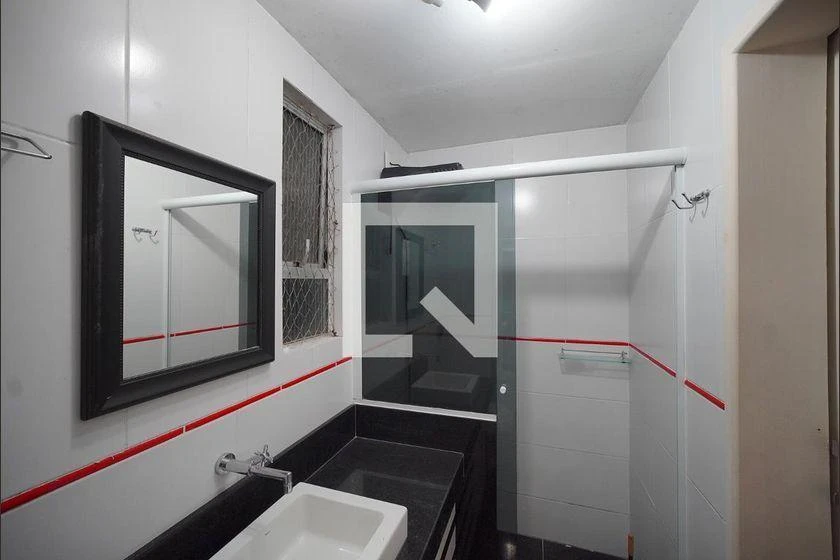 Wood or laminate floors in a one-bedroom apartment, 48 m² — photo 9