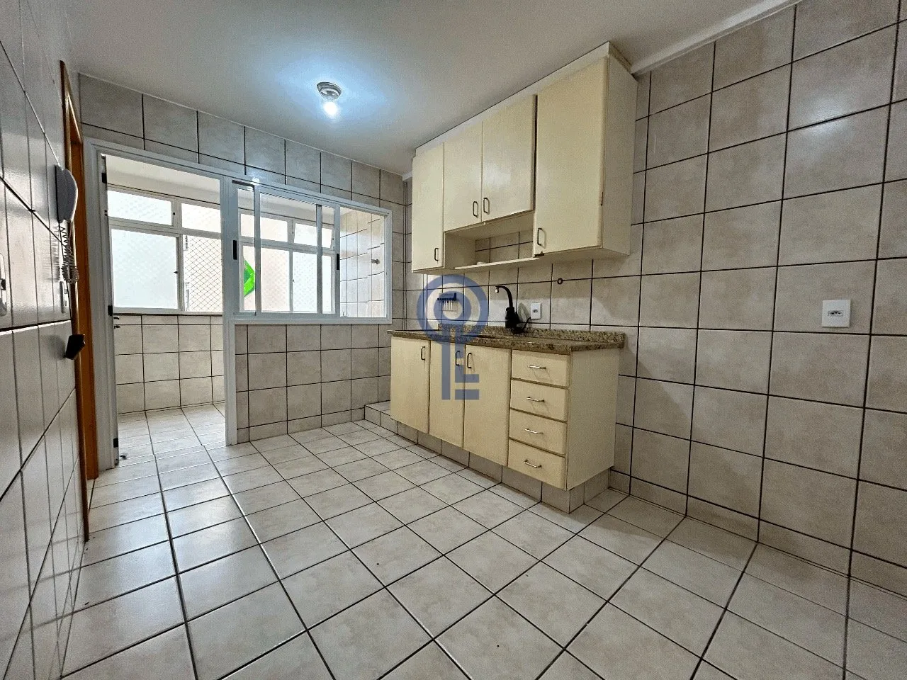 3-bedroom apartment with balcony, 1 en-suite and parking on 2nd — photo 5