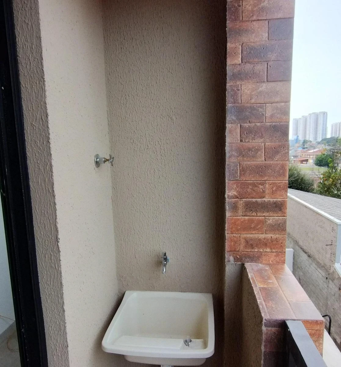 One-bedroom, 27 m² apartment in Curitiba — photo 17