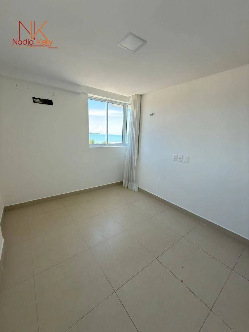 Apartment, 62 m², with a glass-enclosed balcony — photo 22