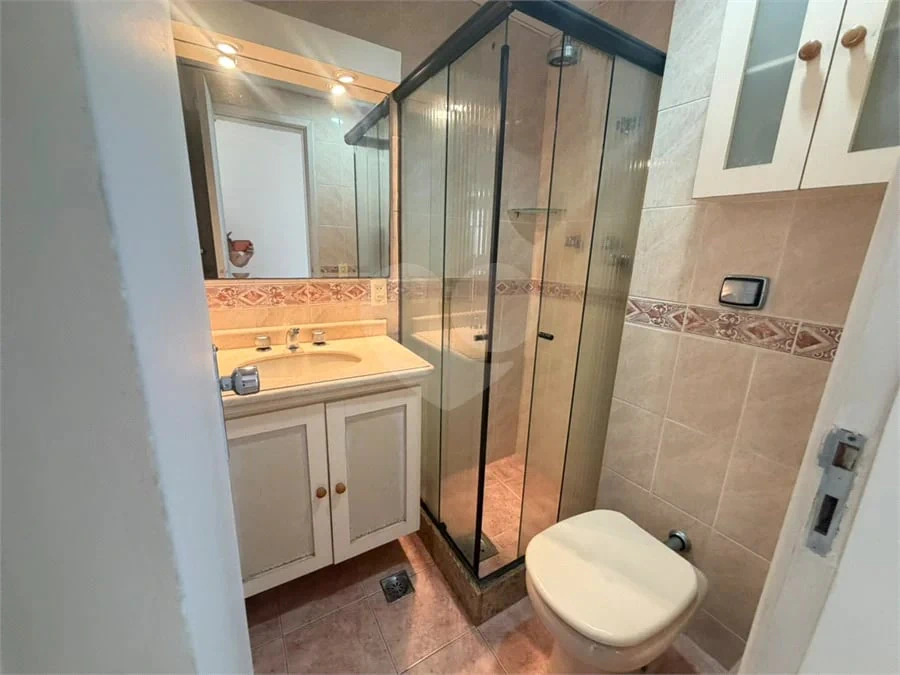 3-bedroom apartment with a home office in Rio de Janeiro — photo 2