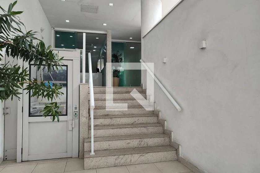 1-bedroom apartment with open-plan kitchen and 50 m² — photo 38