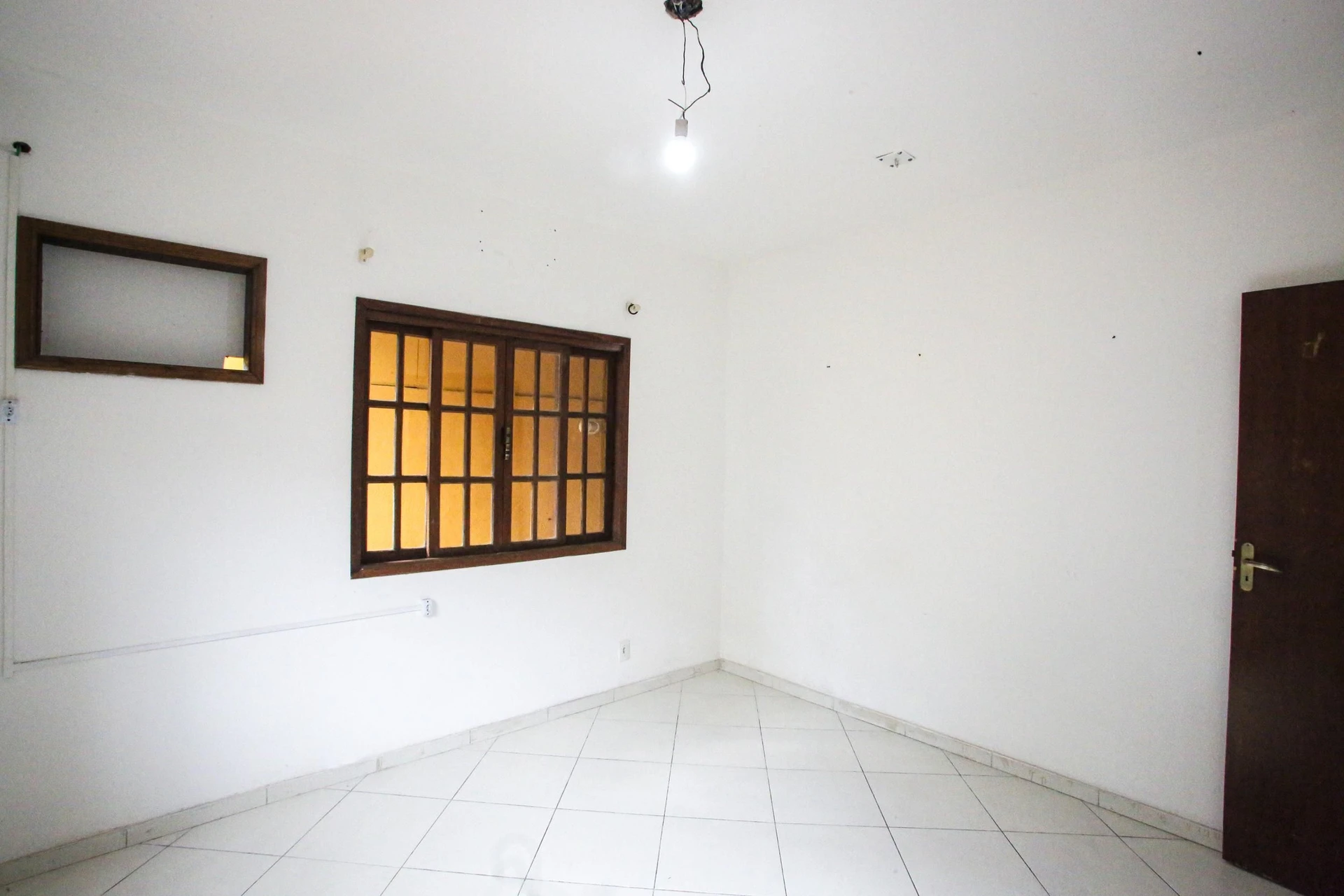 4-bedroom house with a bathtub in Rio de Janeiro — photo 16
