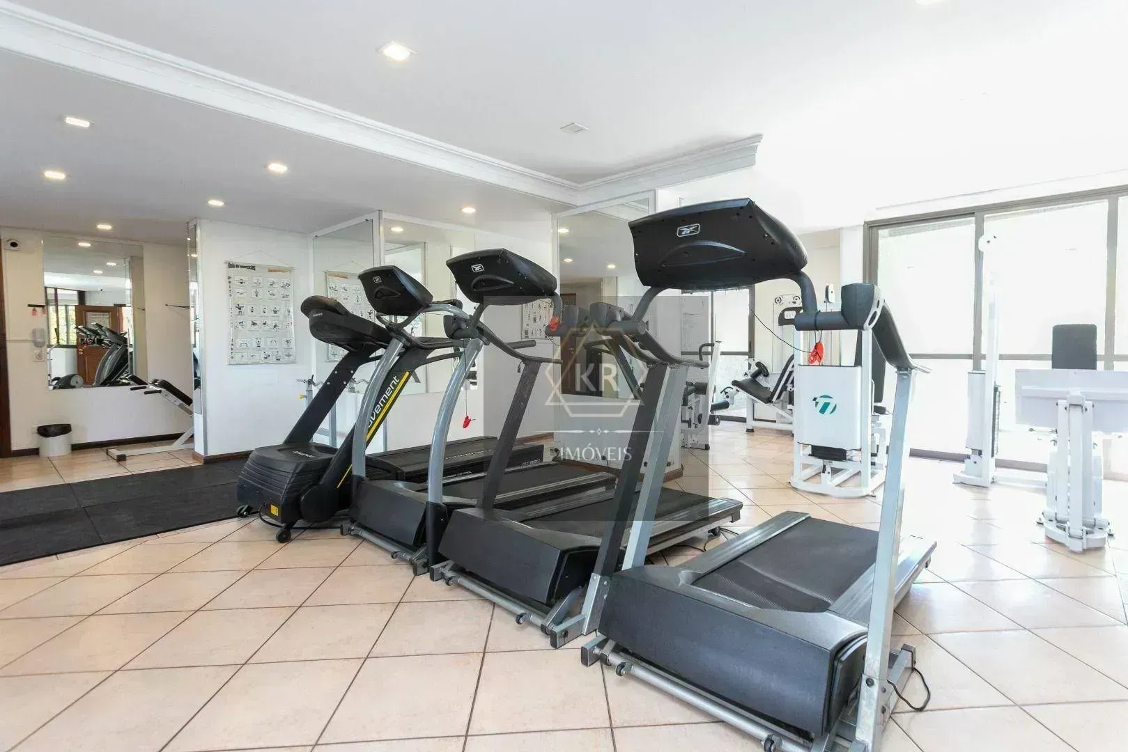 Furnished 272 m² apartment with 3 en-suites and 4 parking — photo 62