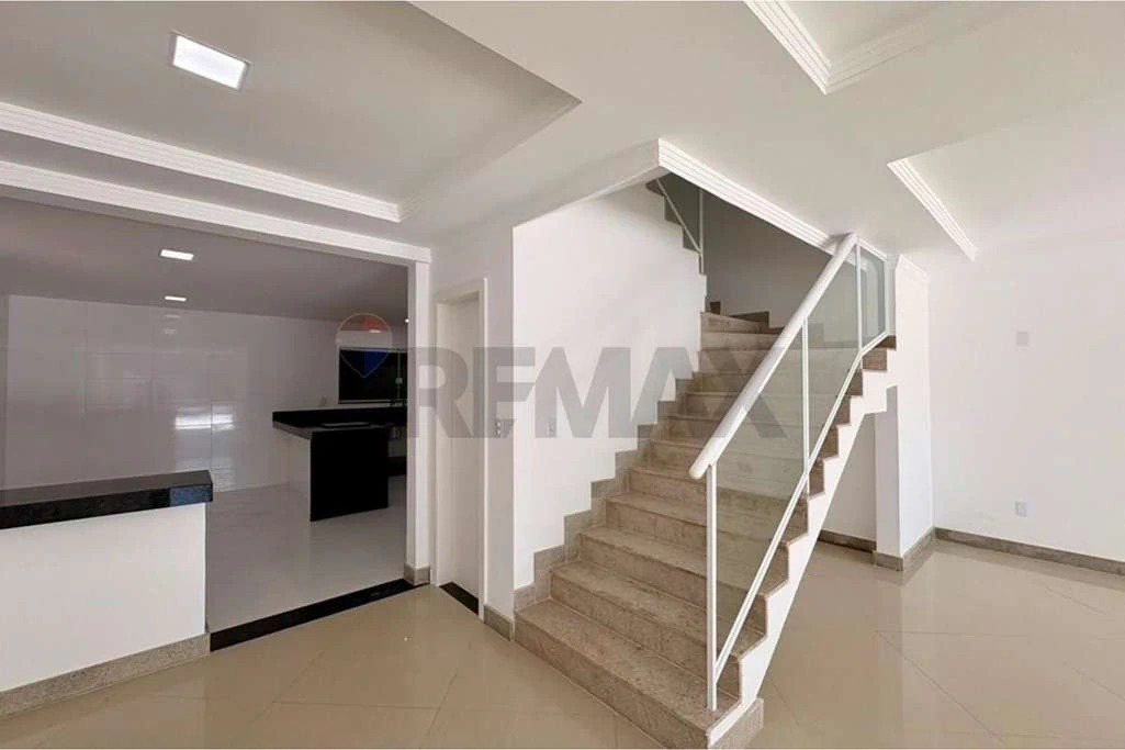 4-suite house with 305 m² and 3 parking spaces — photo 25