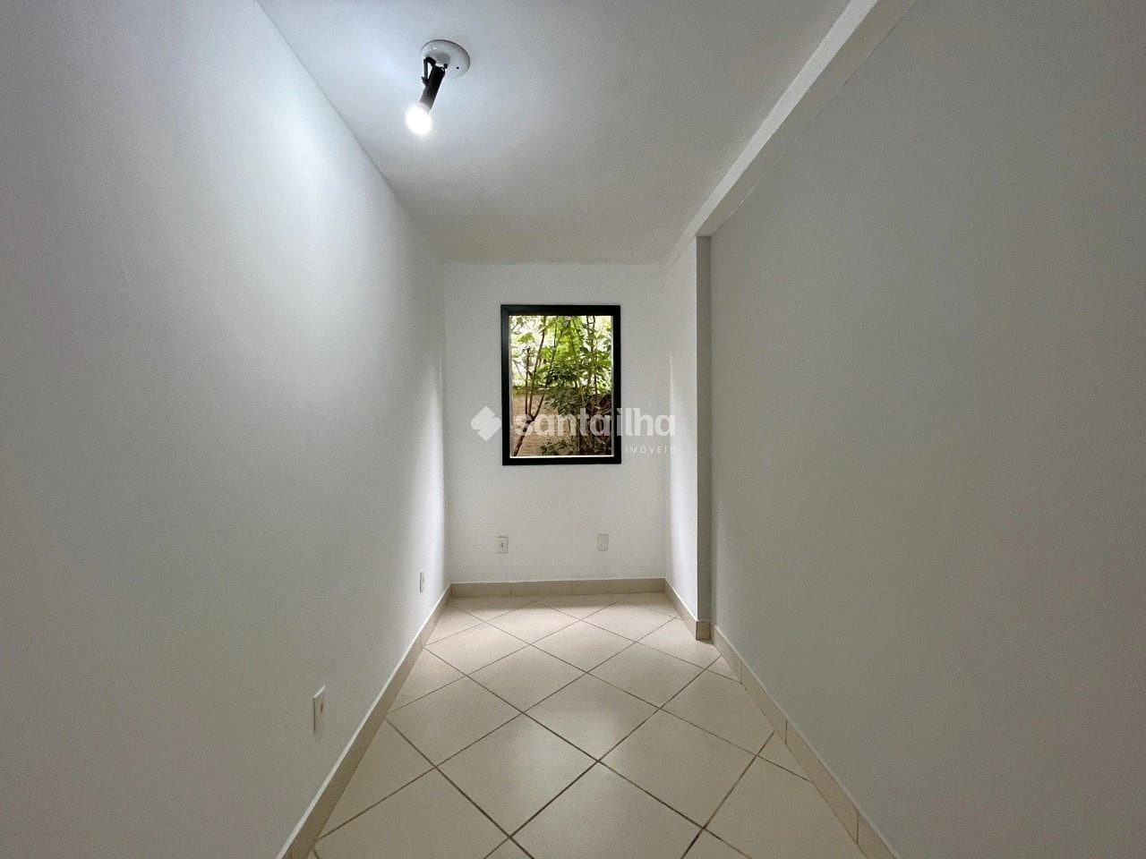 3-bedroom house with a bathtub — photo 28