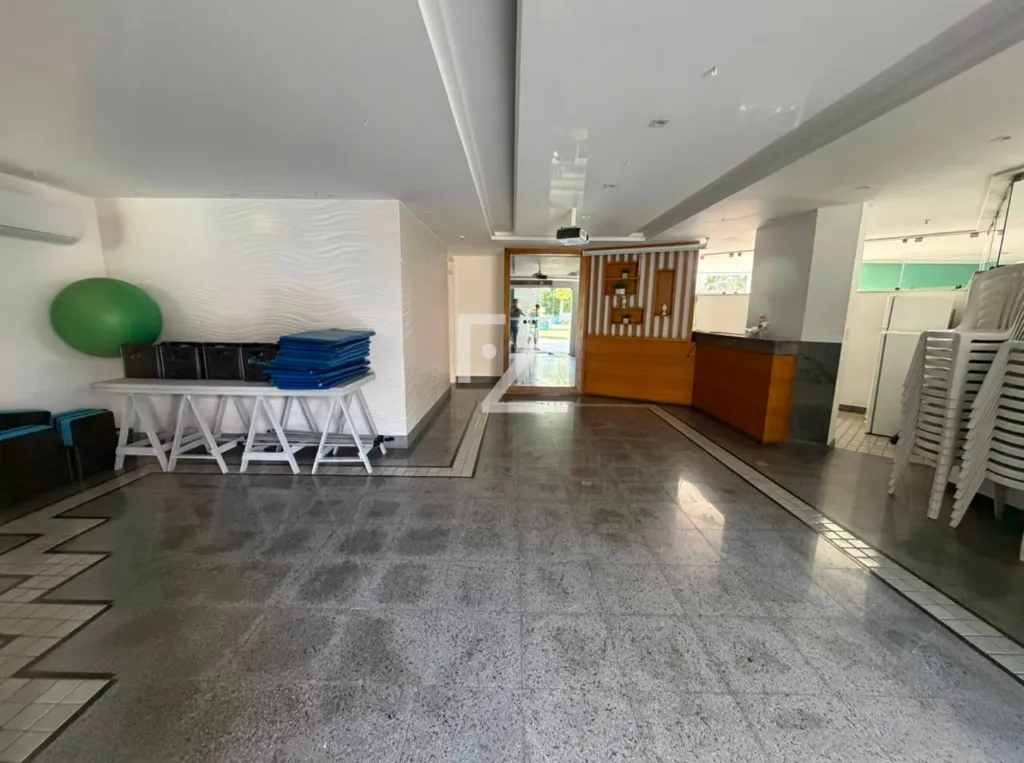 Duplex apartment on the 20th floor with city and water views — photo 64