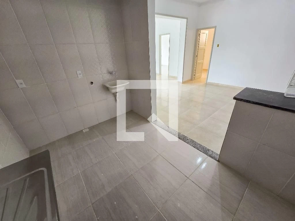 Apartment with 2 bedrooms and a glass-enclosed shower — photo 23
