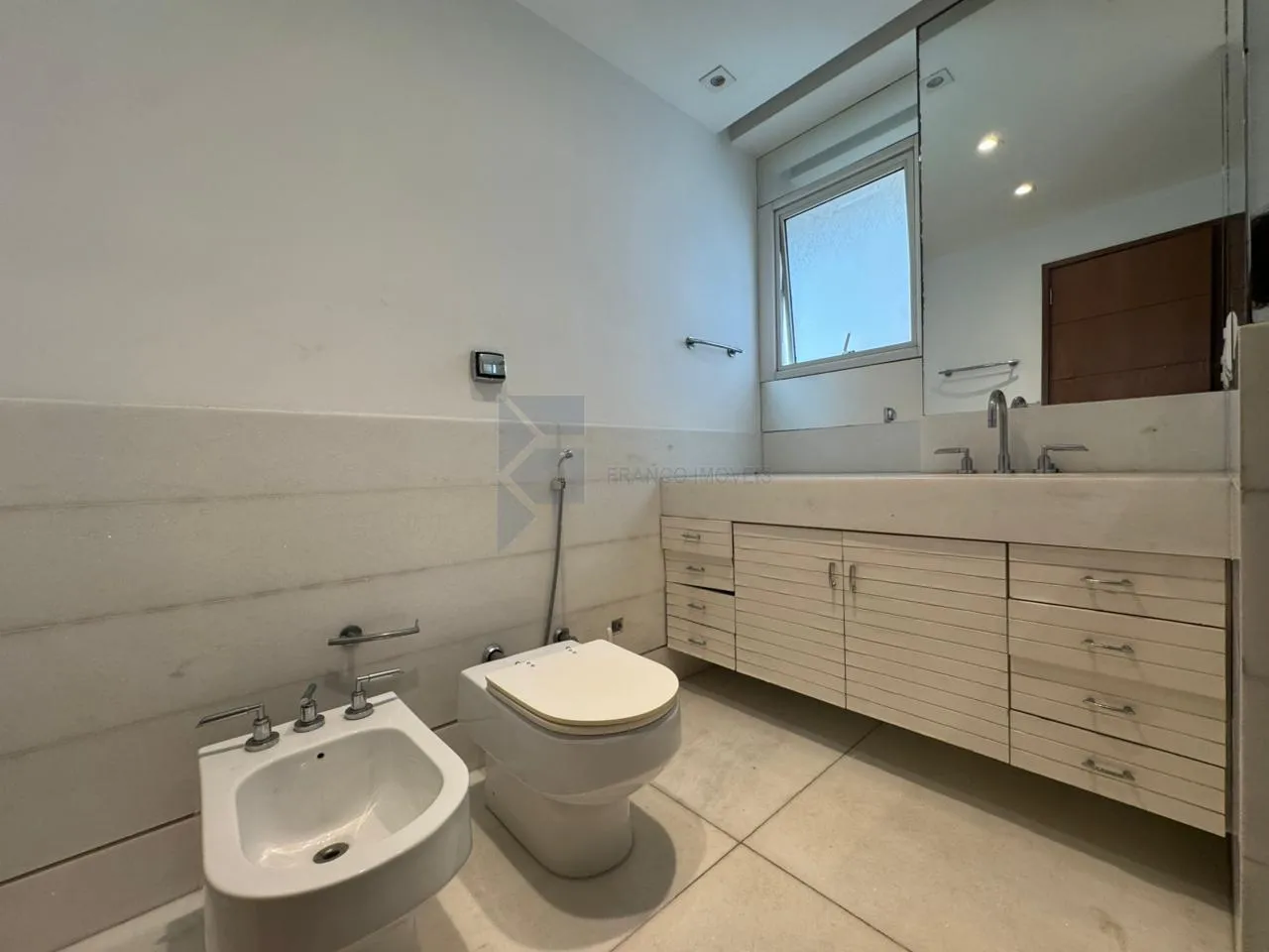 4 quartos e vista para a água: apartamento de 380 m² — photo 6