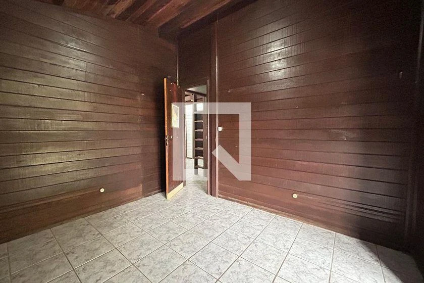 Balcony with a grill in a 3-bedroom house, 100 m² — photo 21