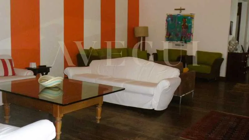 Furnished house, 485 m², with a bathtub — photo 6