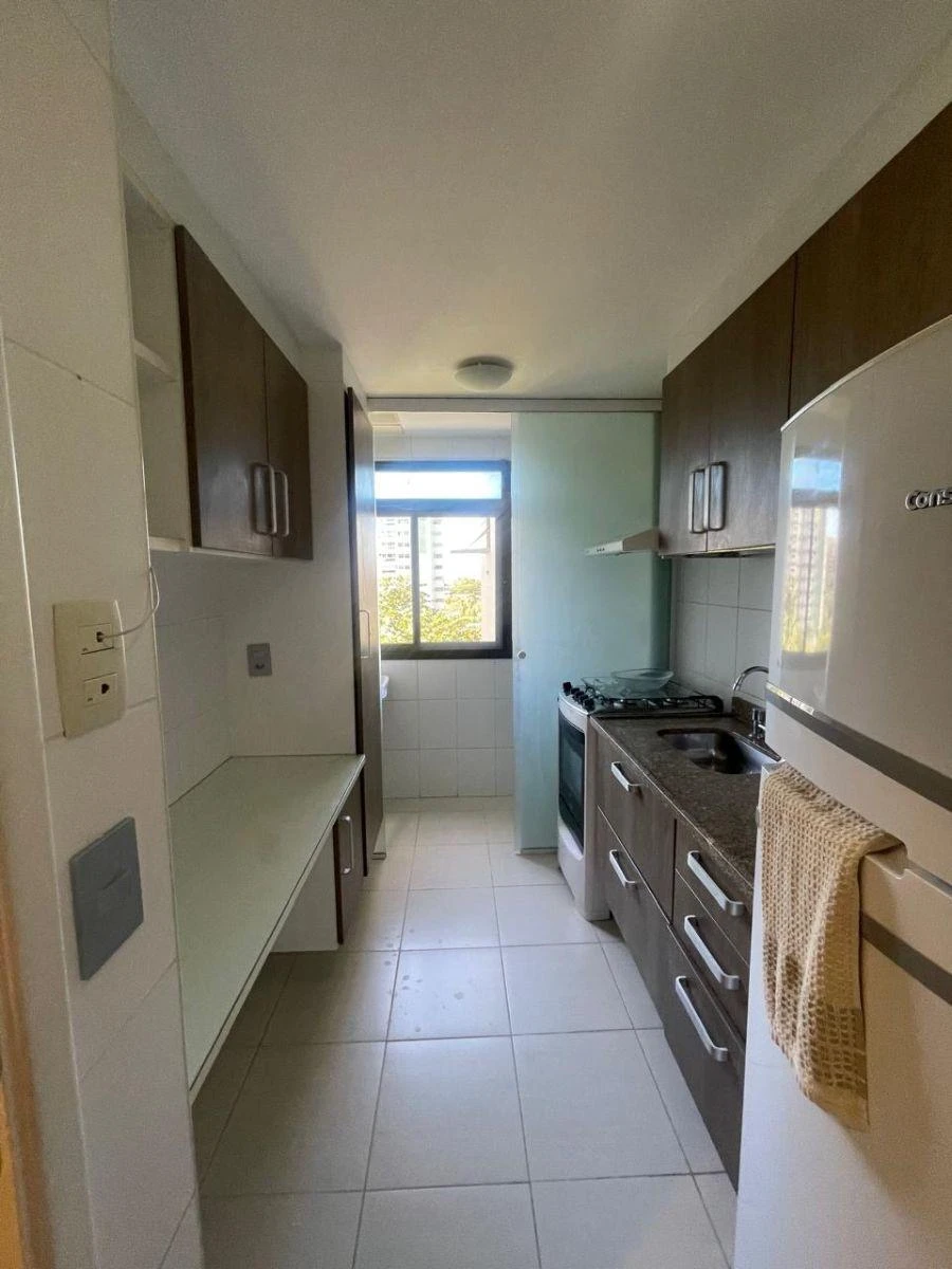 Apartamento semi mobiliado com 2 quartos e 70 m² — photo 2