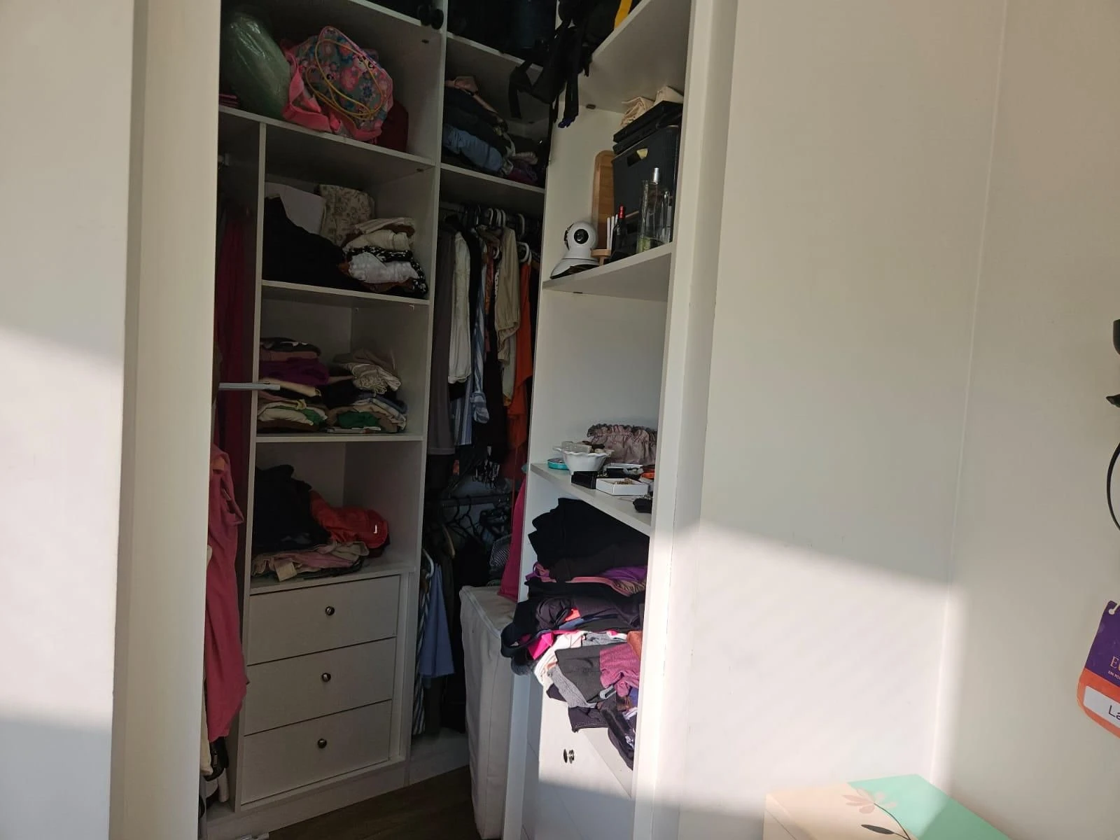70 m² apartment with a walk-in closet and a home office — photo 21