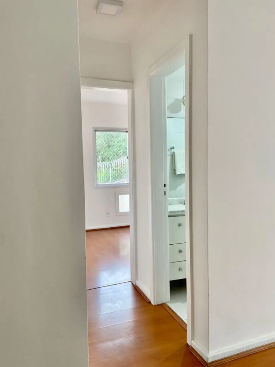 2-bedroom unfurnished apartment with separate kitchen — photo 18
