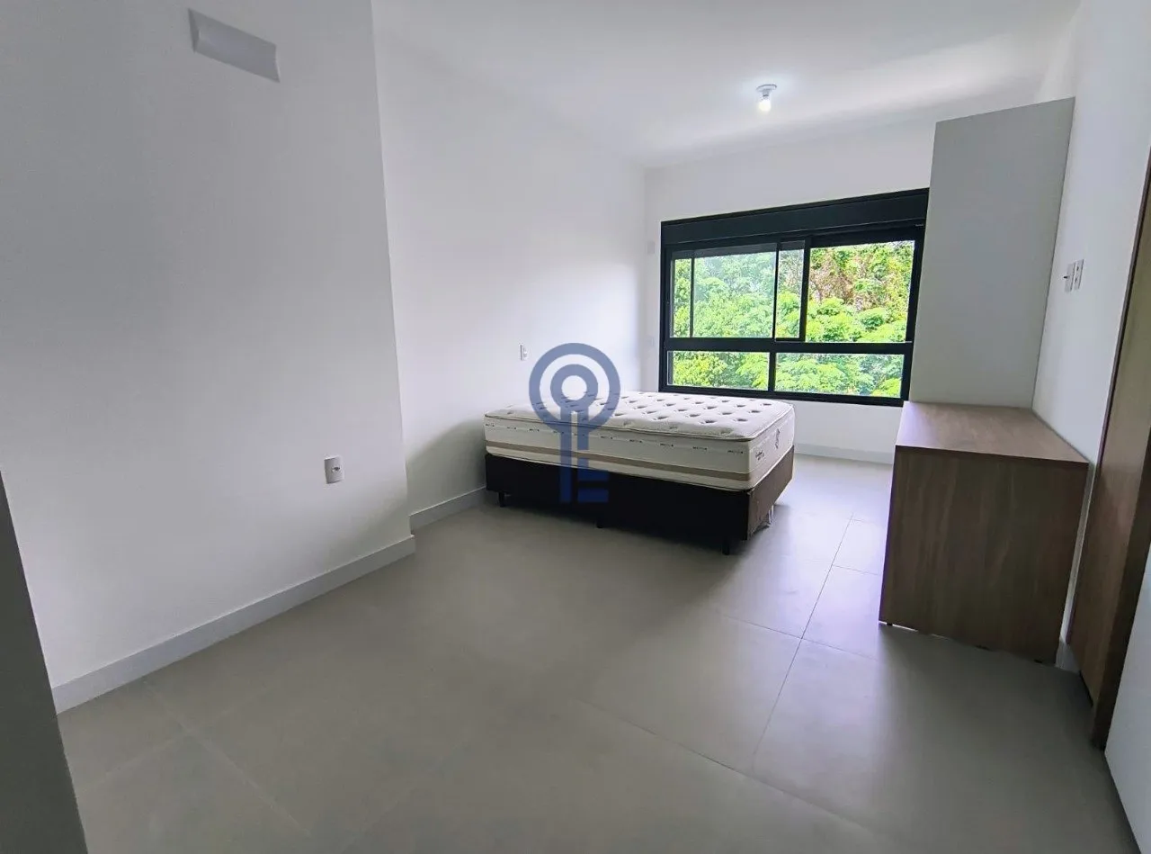Furnished 65 m² studio with 1 parking spot