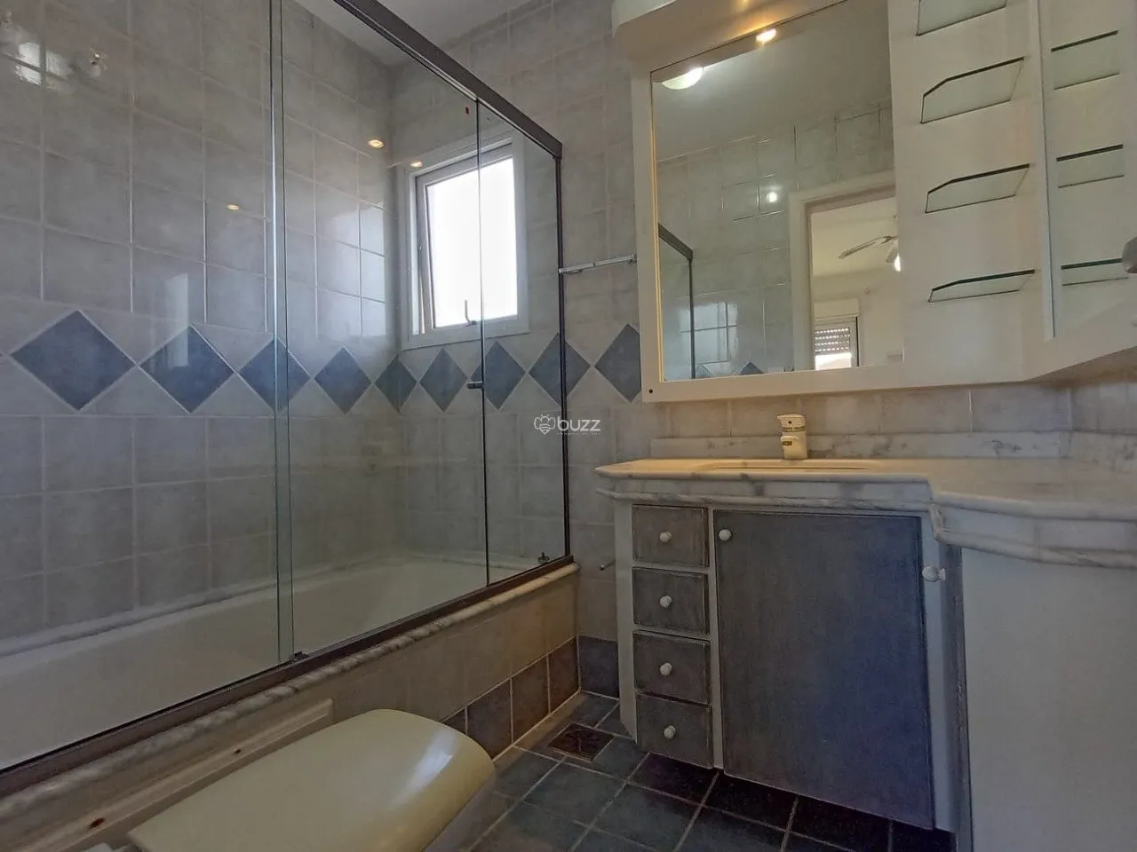 House with 4 en-suite rooms and 6 bathrooms, 301 m² — photo 50