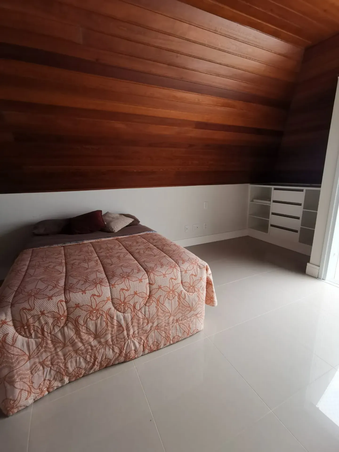 Apartamento amueblado de 160 m² con 4 dormitorios y jardín — photo 5