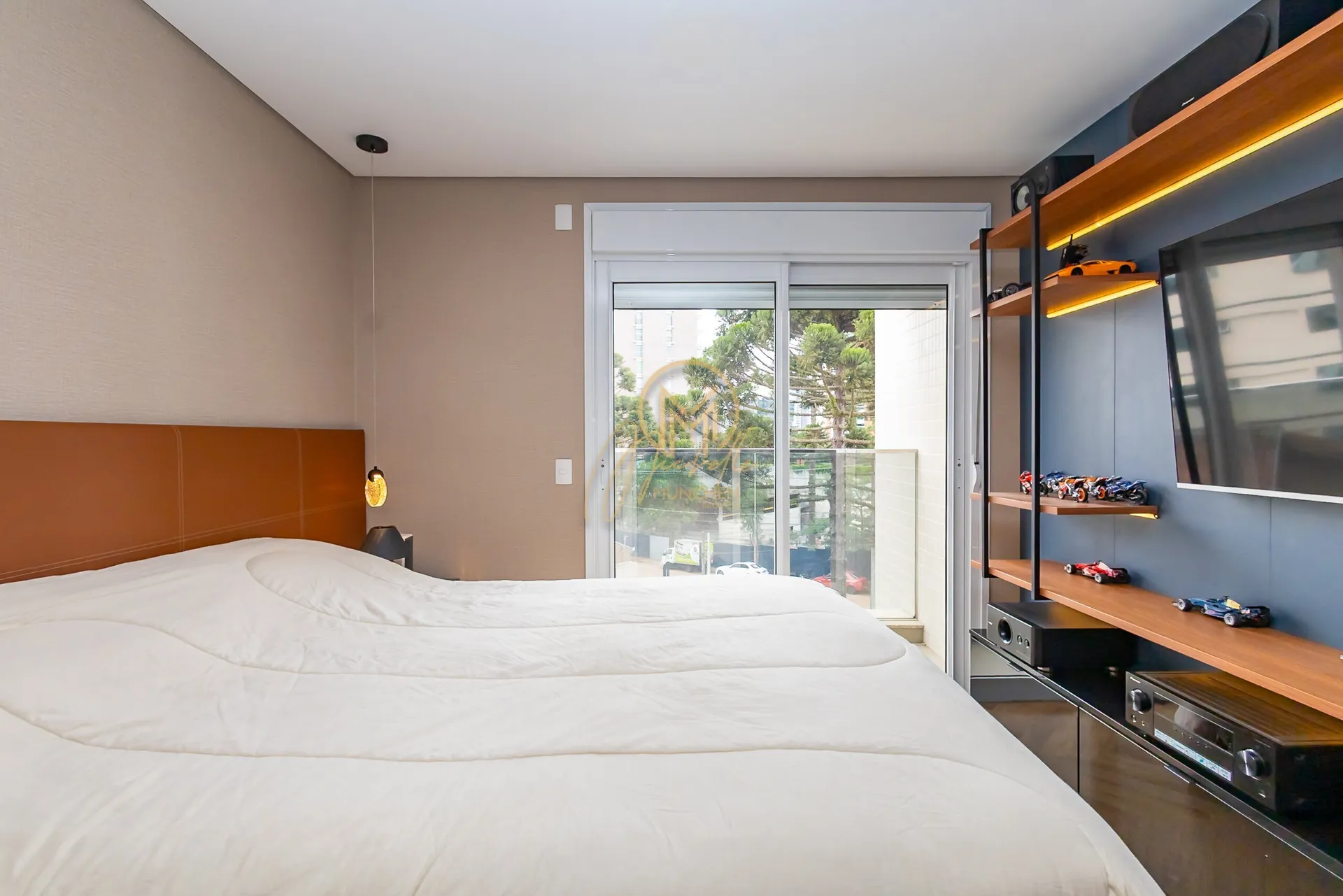 Furnished 462 m² apartment with 4 en-suite rooms — photo 21