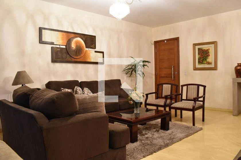 3-bedroom apartment with a home office in Curitiba — photo 3