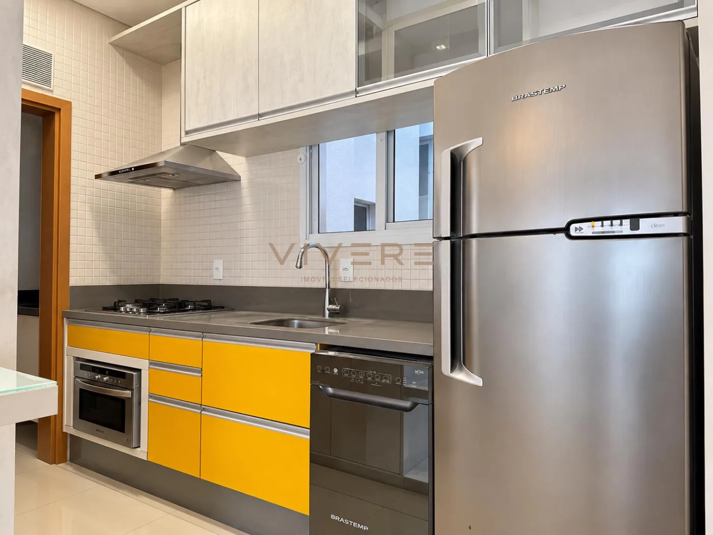 98 m² apartment with a washing machine and a dishwasher — photo 8