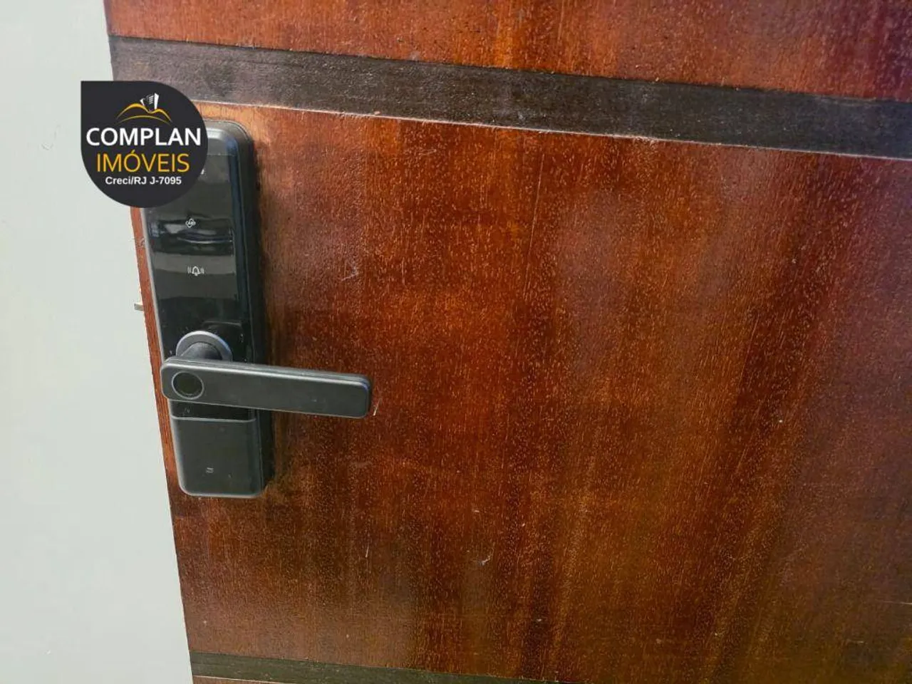 1-bedroom apartment with compact kitchenette and 30 m² — photo 17