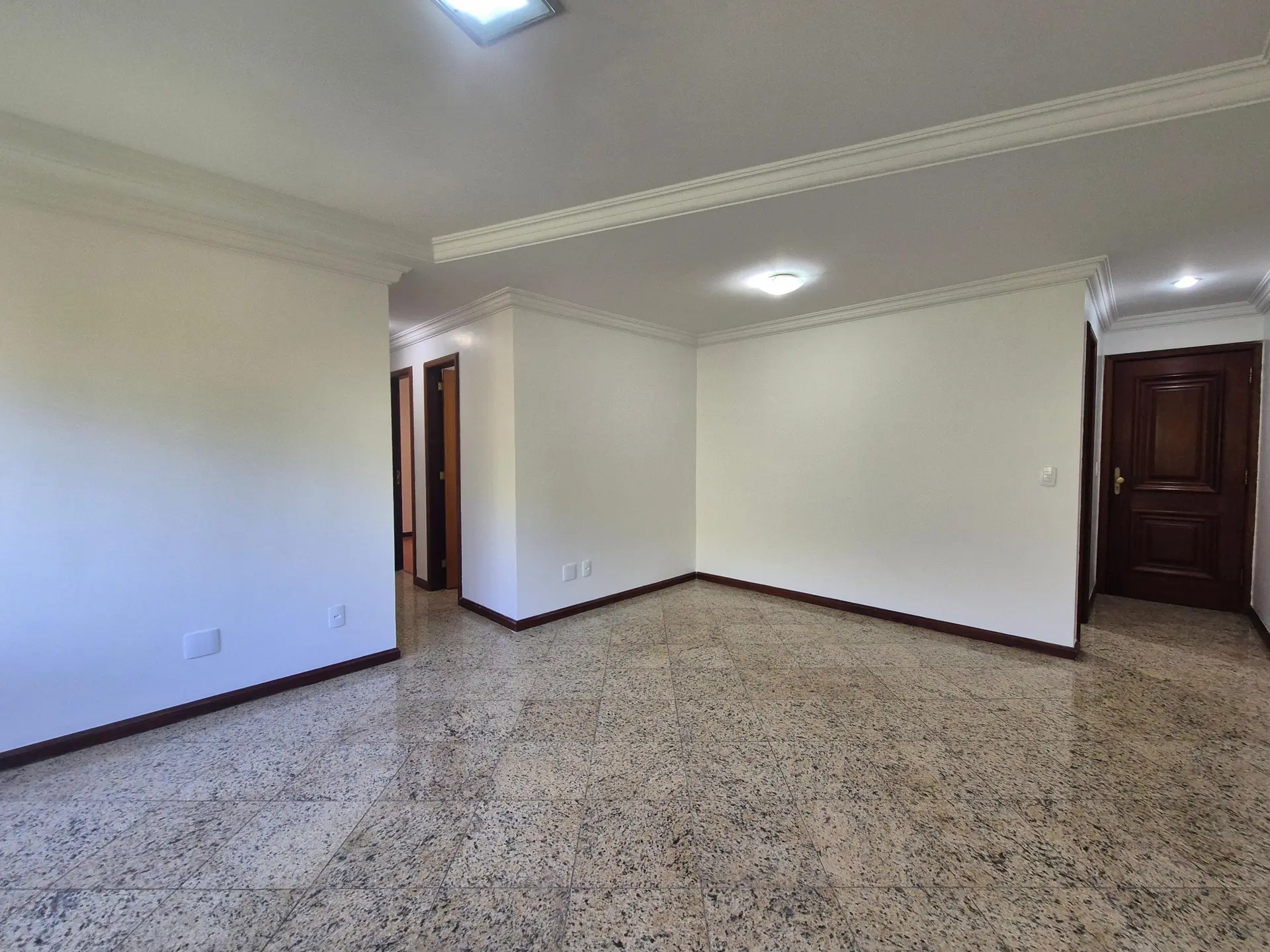 Apartamento mobiliado com 2 quartos e varanda — photo 36