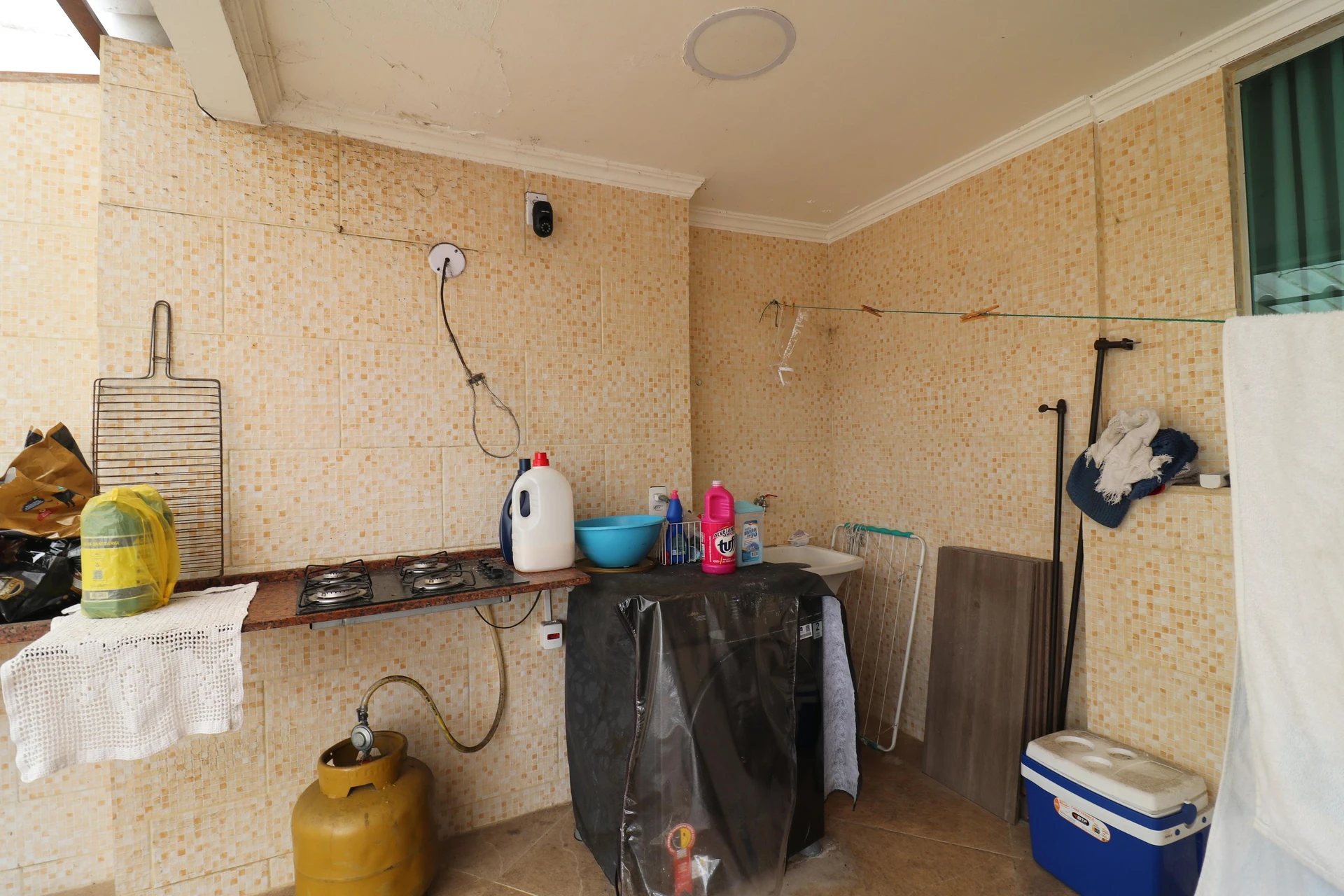 90 m² apartment with a water view and a grill on the balcony — photo 16
