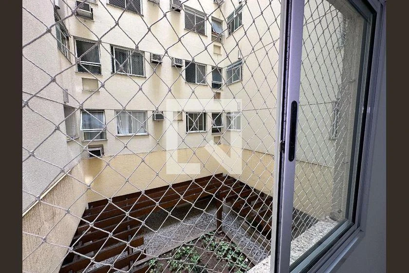 3-bedroom apartment in a building with a gym — photo 33
