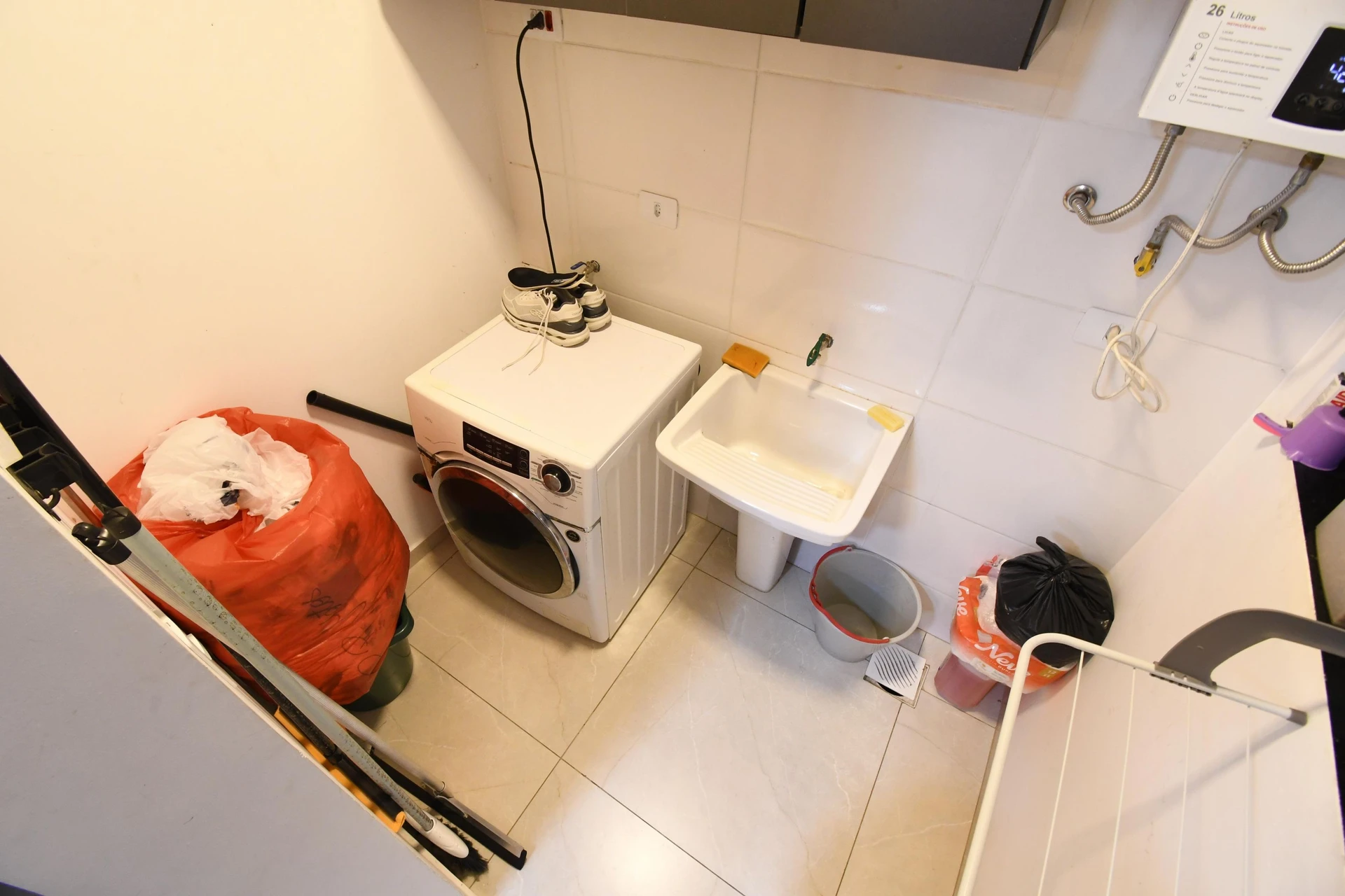 Casa de 3 quartos com varanda envidraçada, Tingui — photo 38