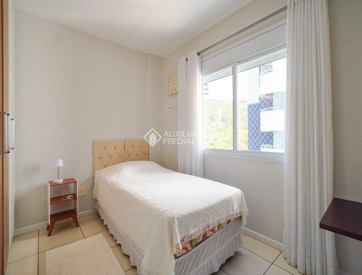 Furnished apartment, 65 m², with a washing machine — photo 15