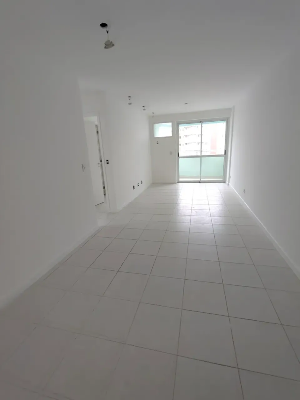 77 m² apartment with 2 bedrooms and 2 bathrooms — photo 3