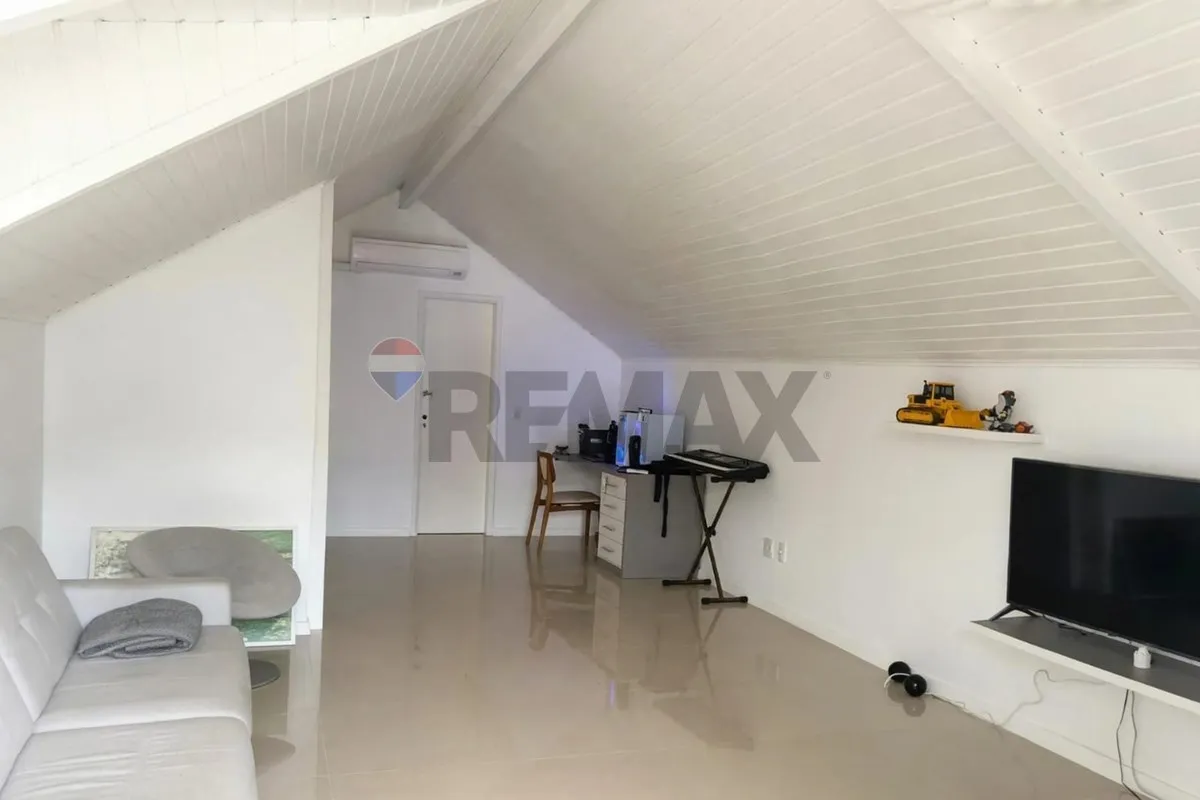 Casa de 5 quartos com banheira, Recreio dos Bandeirantes — photo 15