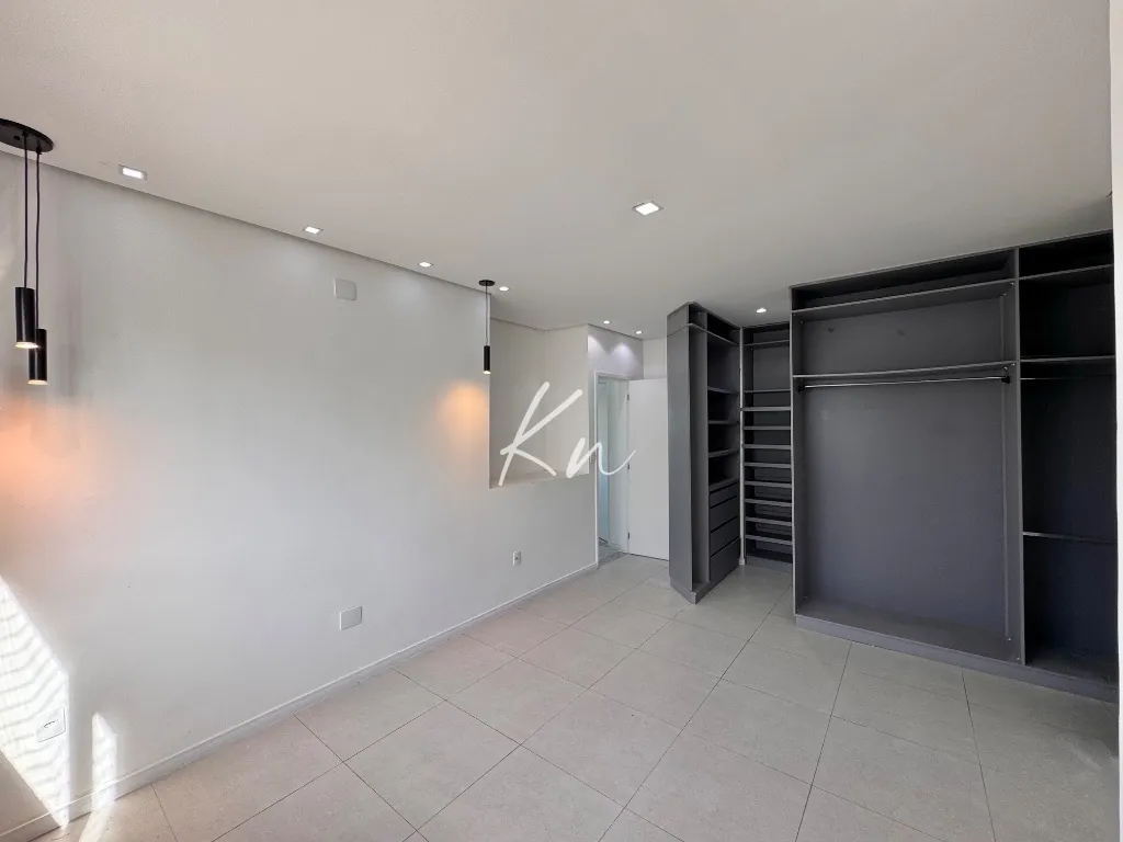 210 m² unfurnished apartment with 3 bedrooms and 5 baths — photo 34