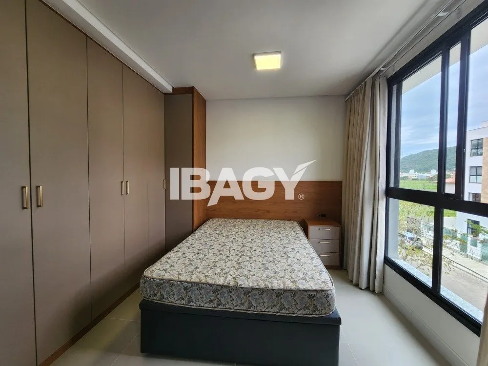 32 m² studio with a mountain view and a washing machine — photo 6