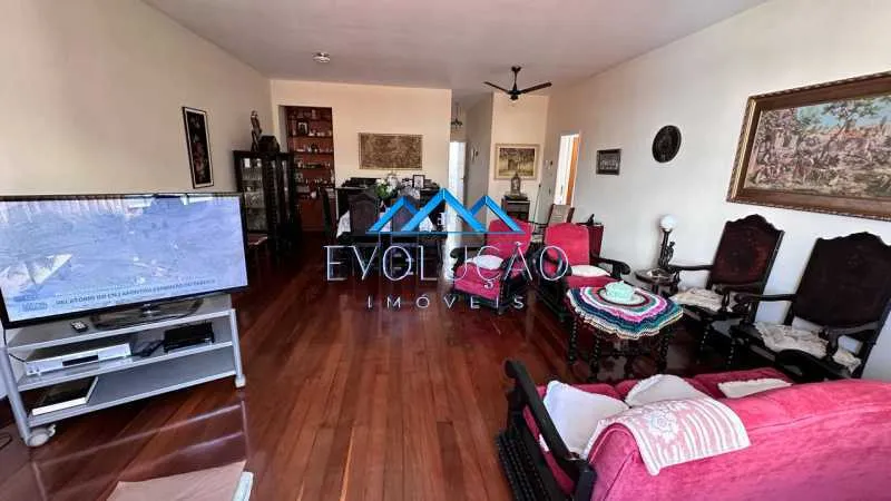 Furnished 4-bedroom apartment with 400 m² — photo 3