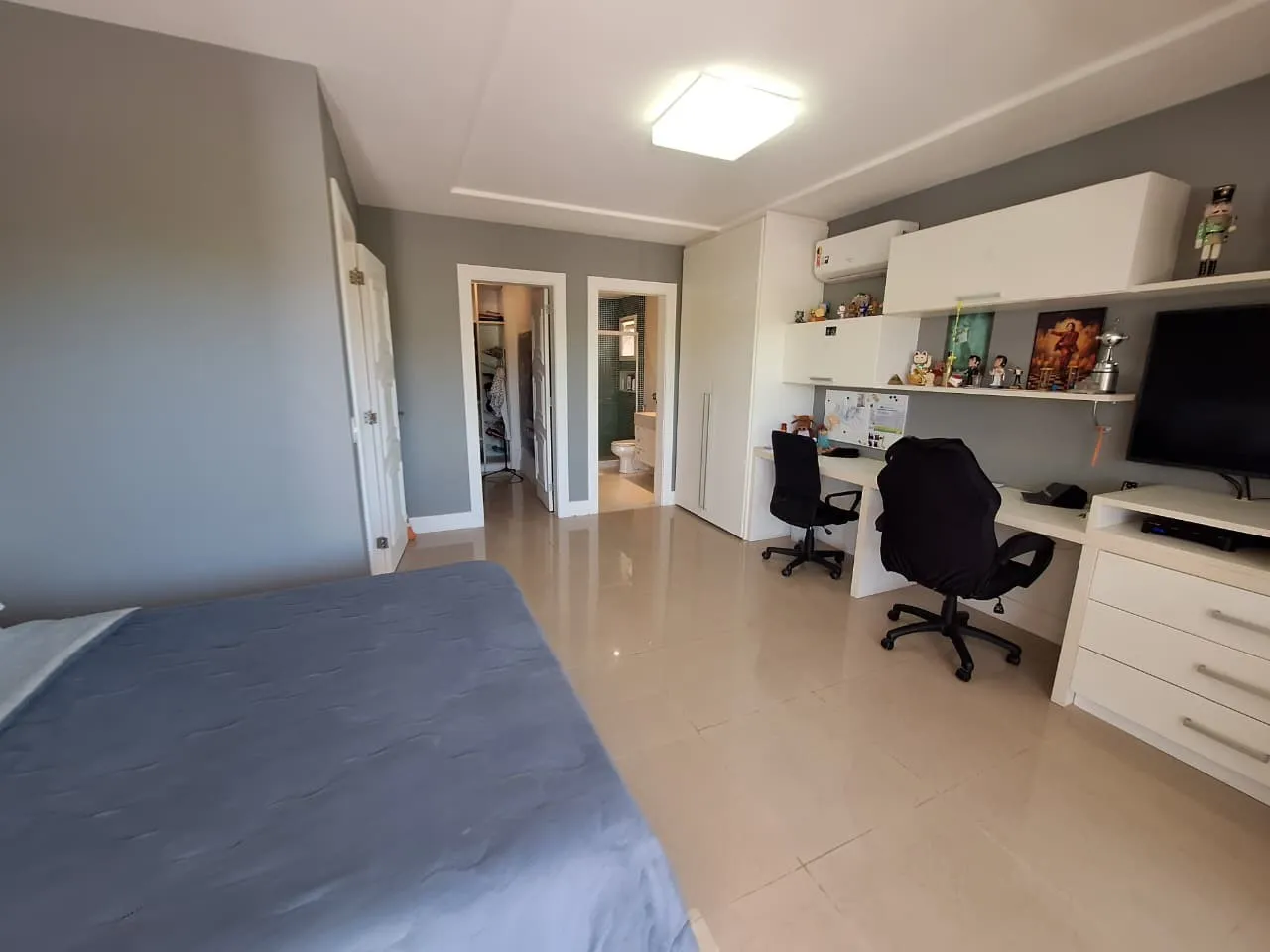 Furnished house with 4 bedrooms and 5 bathrooms — photo 33