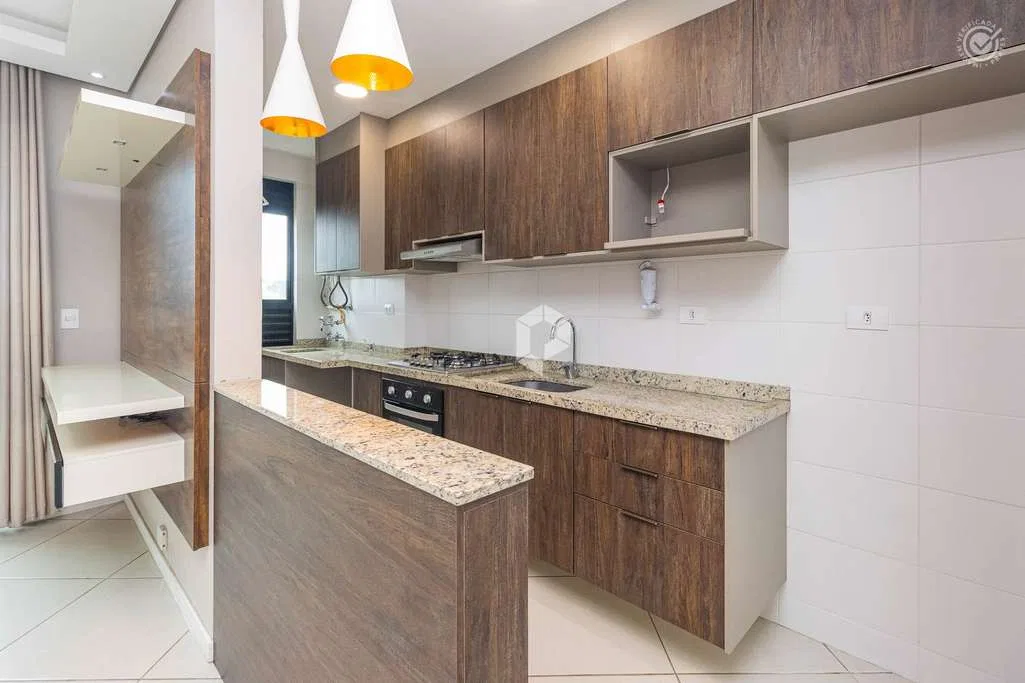 2-bedroom apartment with open-plan gas kitchen